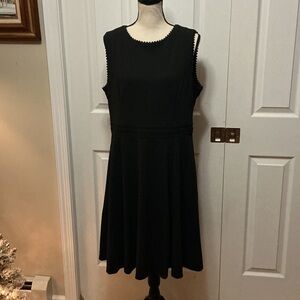 Elegant Calvin Klein Black Sleeveless Dress